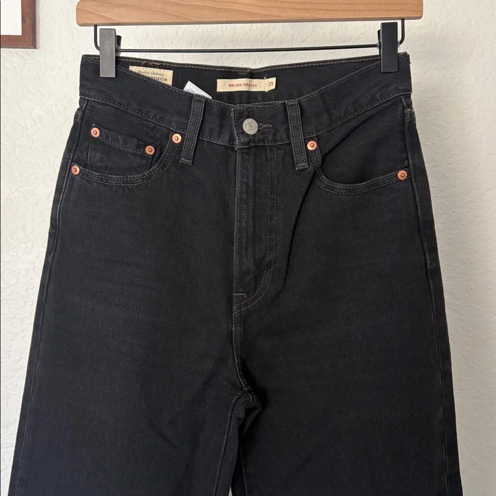 Levi’s rib cage wide leg jeans - Picture 5 of 8